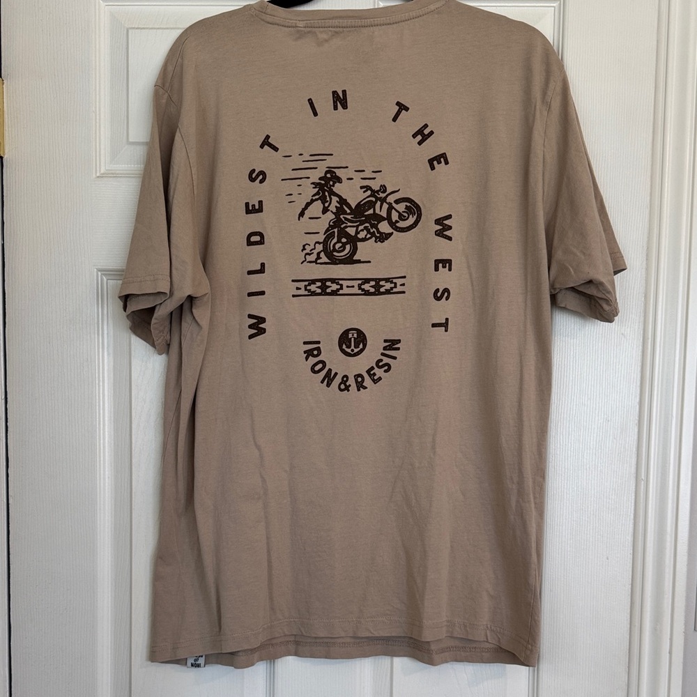 Me s Iron & Resin Brown Adventure Tee size L